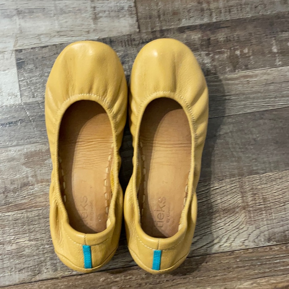 Tieks camel 7 EUC